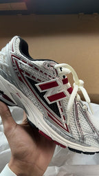 NEW BALANCE 1906R SILVER CLASSIC CRIMSON RED