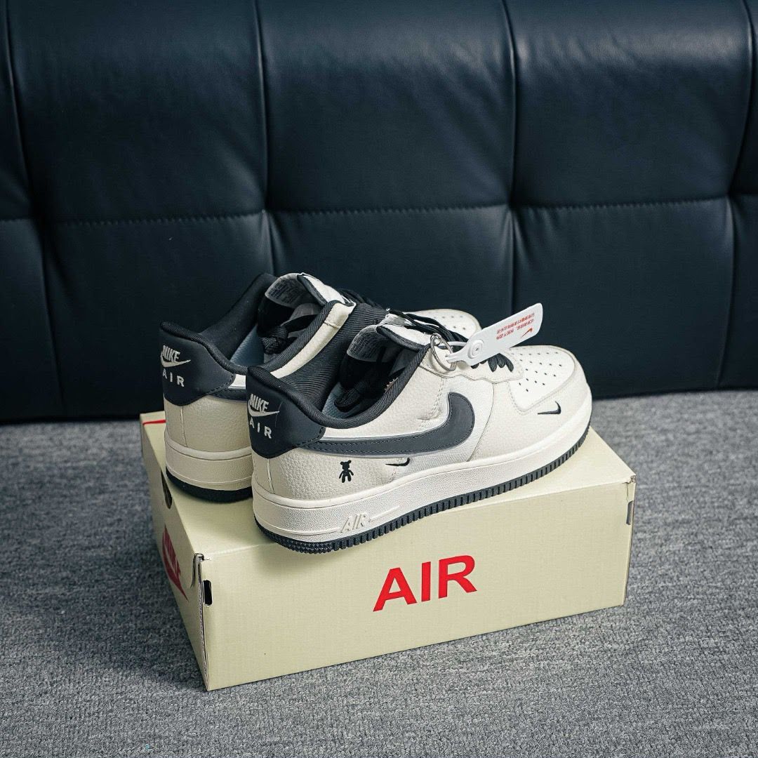 NIKE AIRFORCE 1 VIOLENT BEAR JOINT LINEN BLACK BEIGE