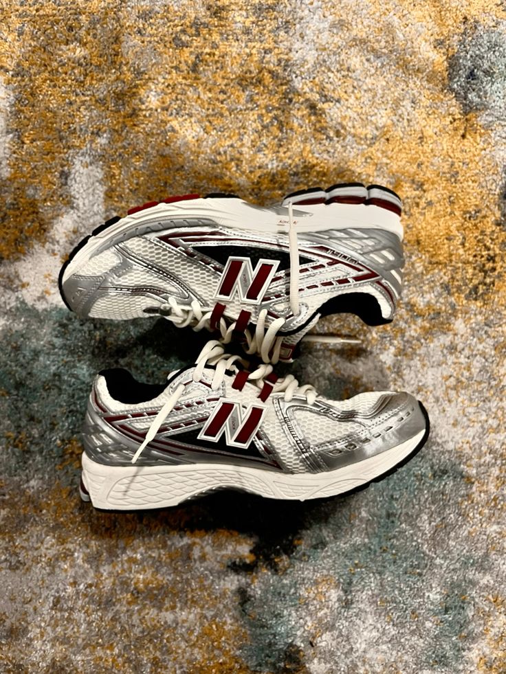 NEW BALANCE 1906R SILVER CLASSIC CRIMSON RED