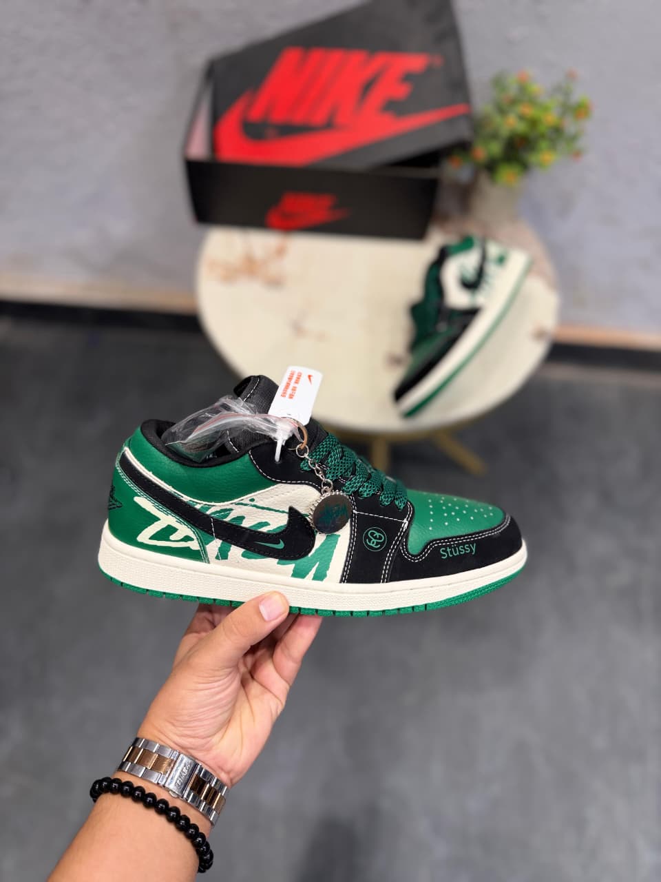 AIR JORDANS RETRO 1 X STUSSY GREEN 2026