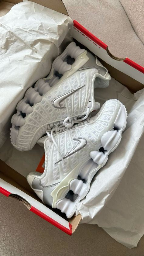 NIKE SHOX TL WHITE / METALLIC SILVER