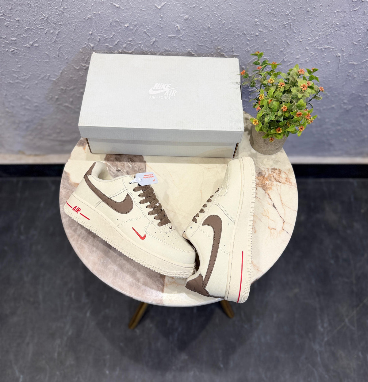 NIKE AIRFORCE ONE BROWN SWOOSH