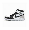 NIKE AIR JORDAN ONE MID LIGHT SMOKE GREY