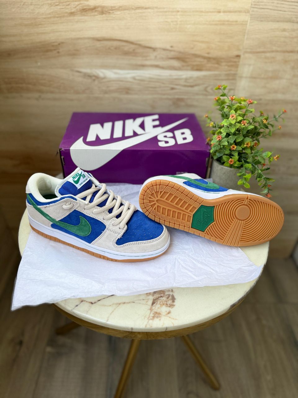 NIKE SB DUNK LOW HYPER ROYAL