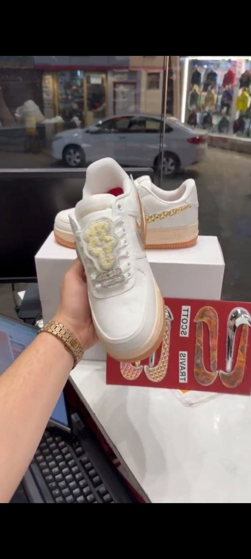 NIKE AIRFORCE 1 LOW X TRAVIS SCOTT SAIL