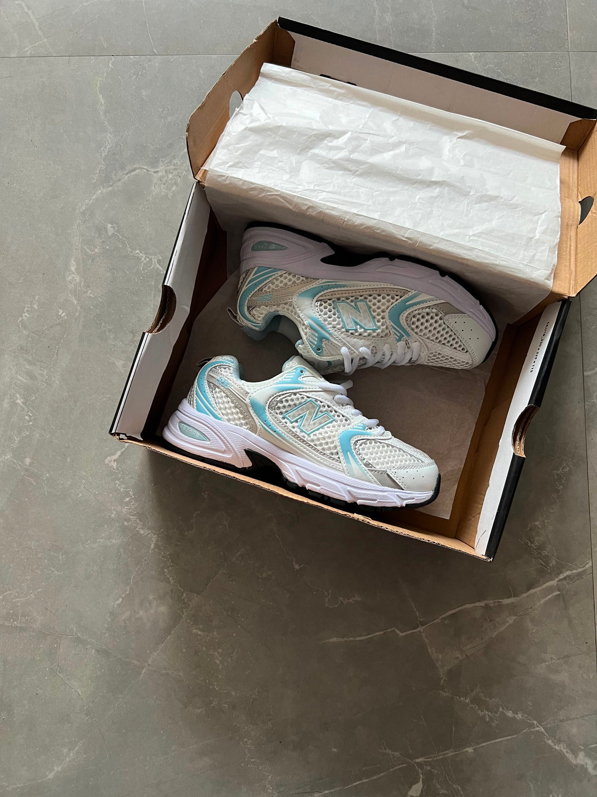 NEW BALANCE 530