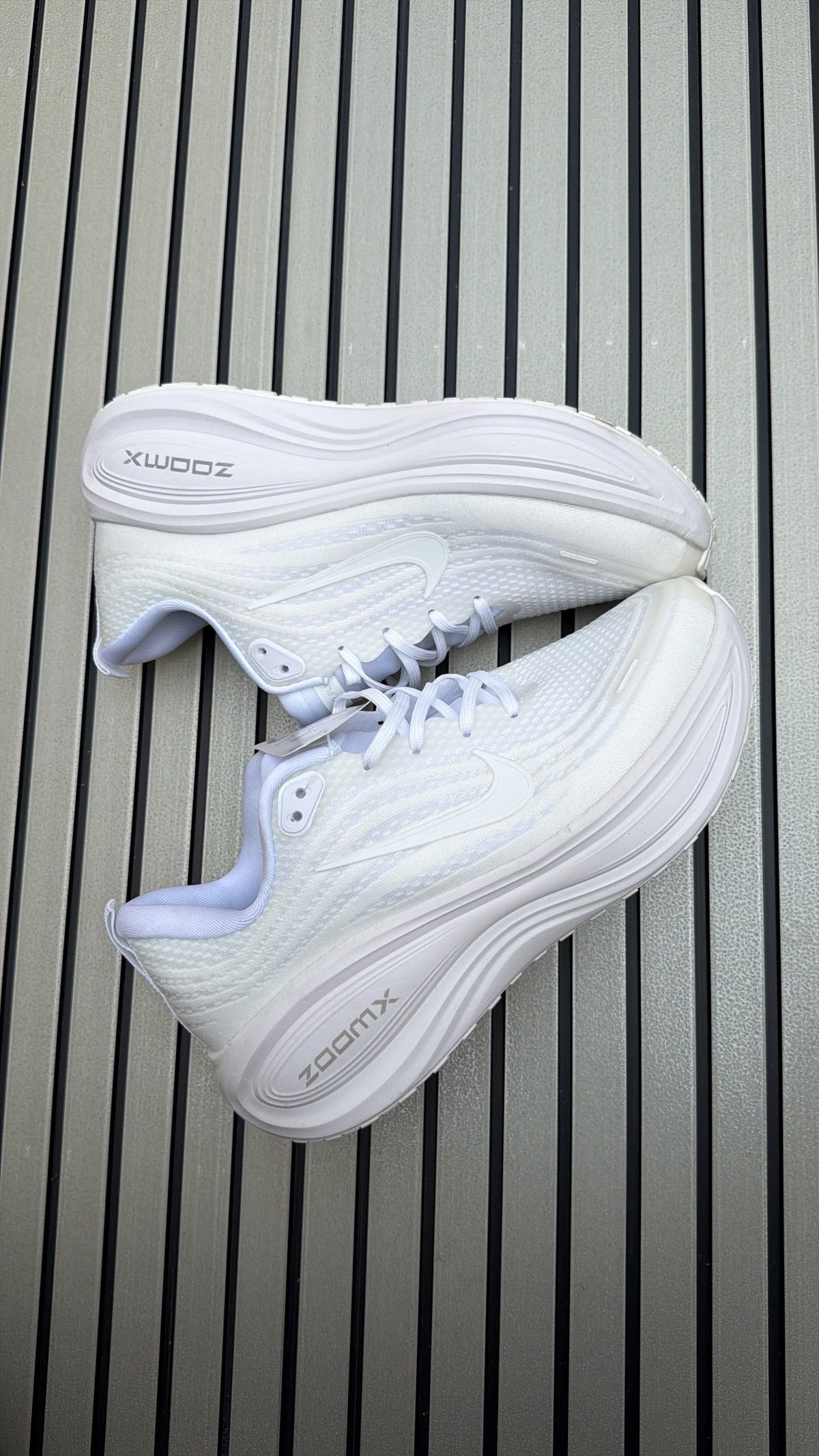 NIKE VOMERO ZOOM PLUS
