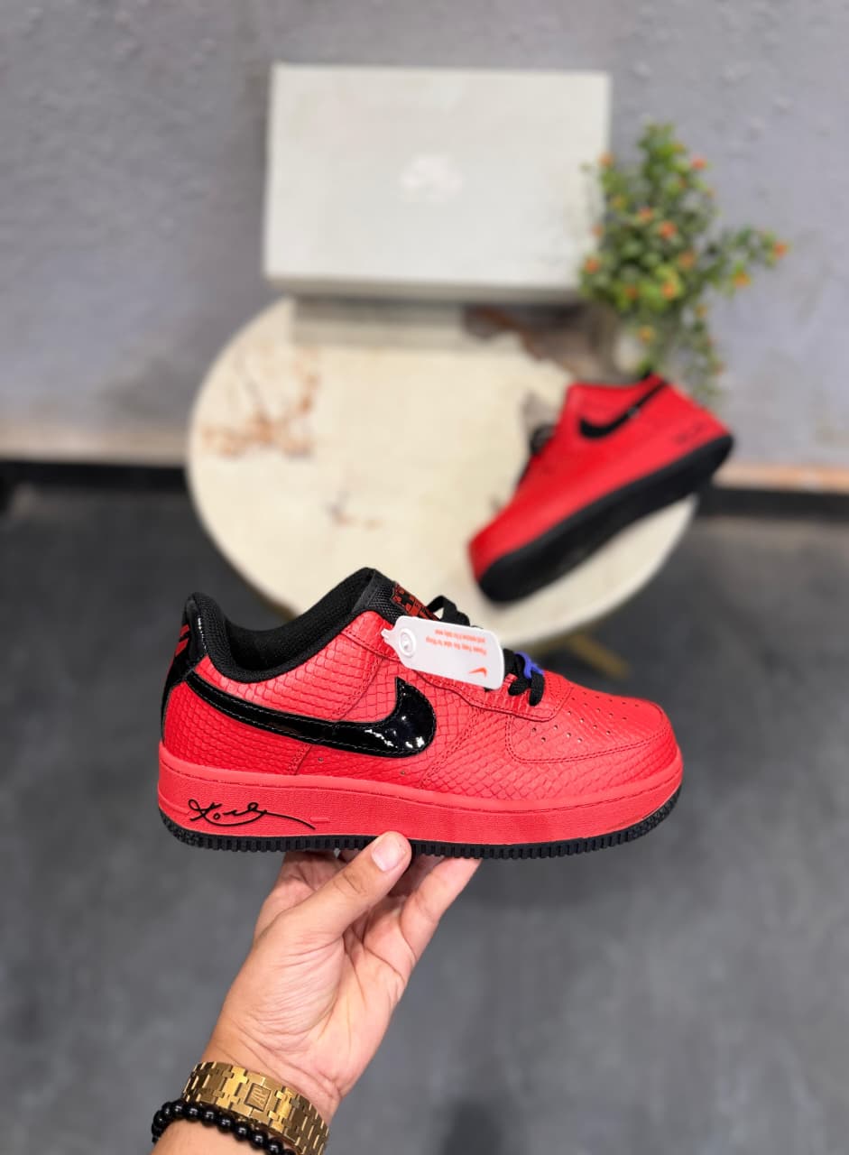 NIKE AIRFORCE  ONE KOBE BRYANT RED BLACK