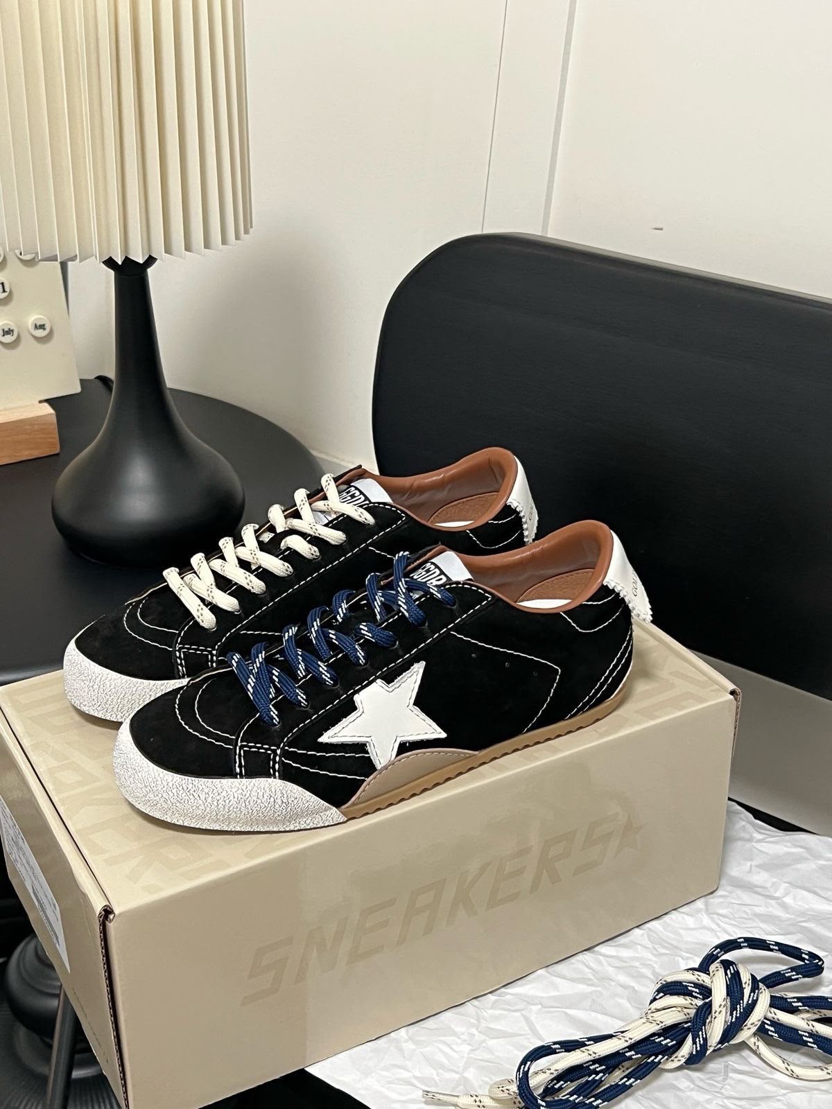 GOLDEN GOOSE TRUE STAR BLACK