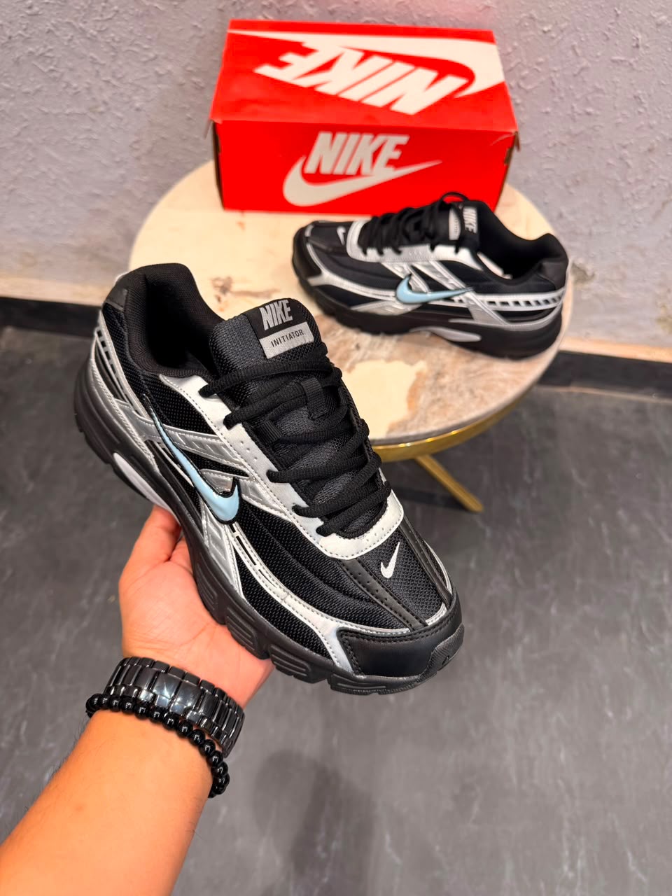 NIKE AIRMAX INITIATOR 2026 BLACK METALLIC
