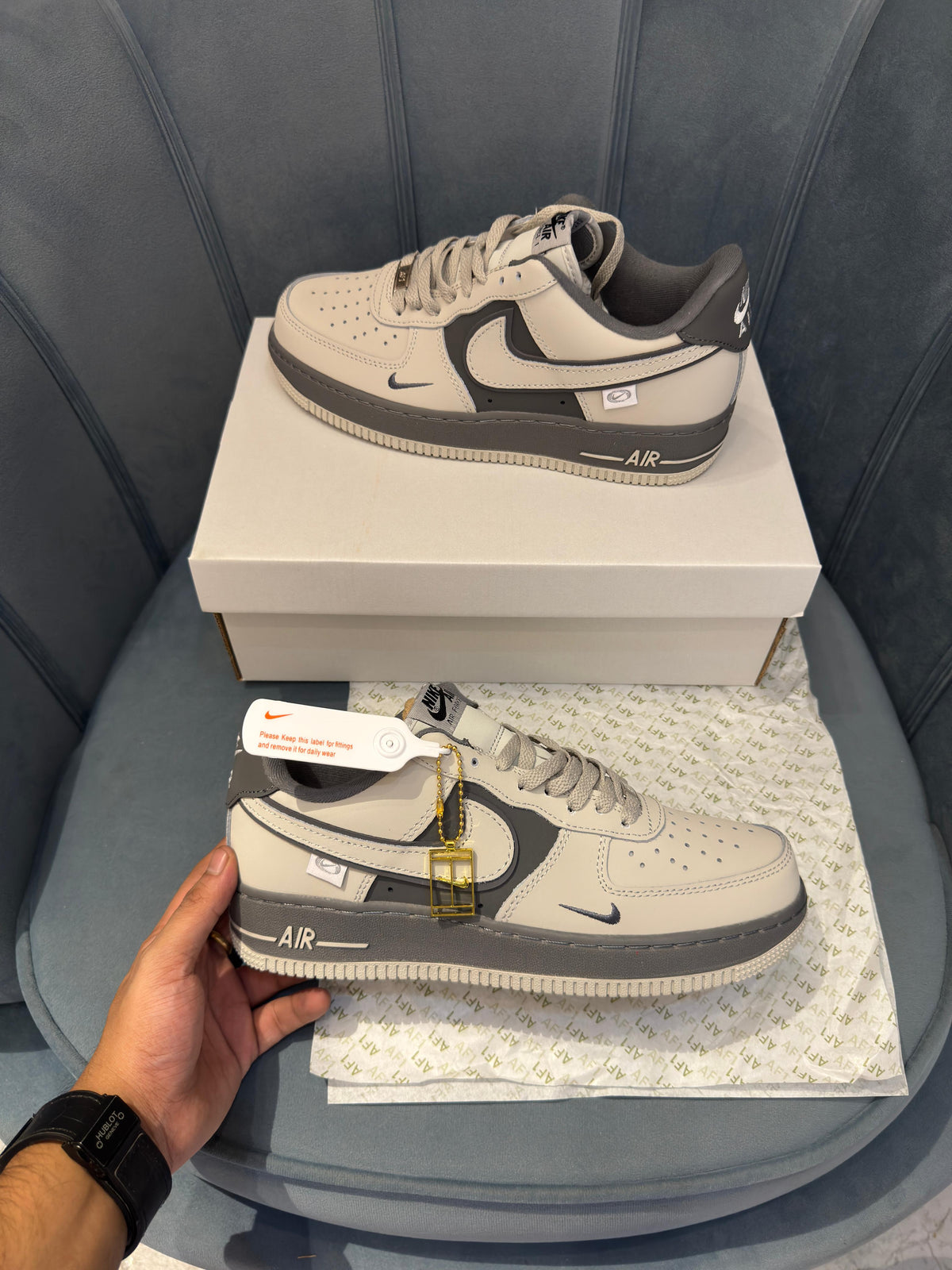 NIKE AIRFORCE 1 EPIC GREY