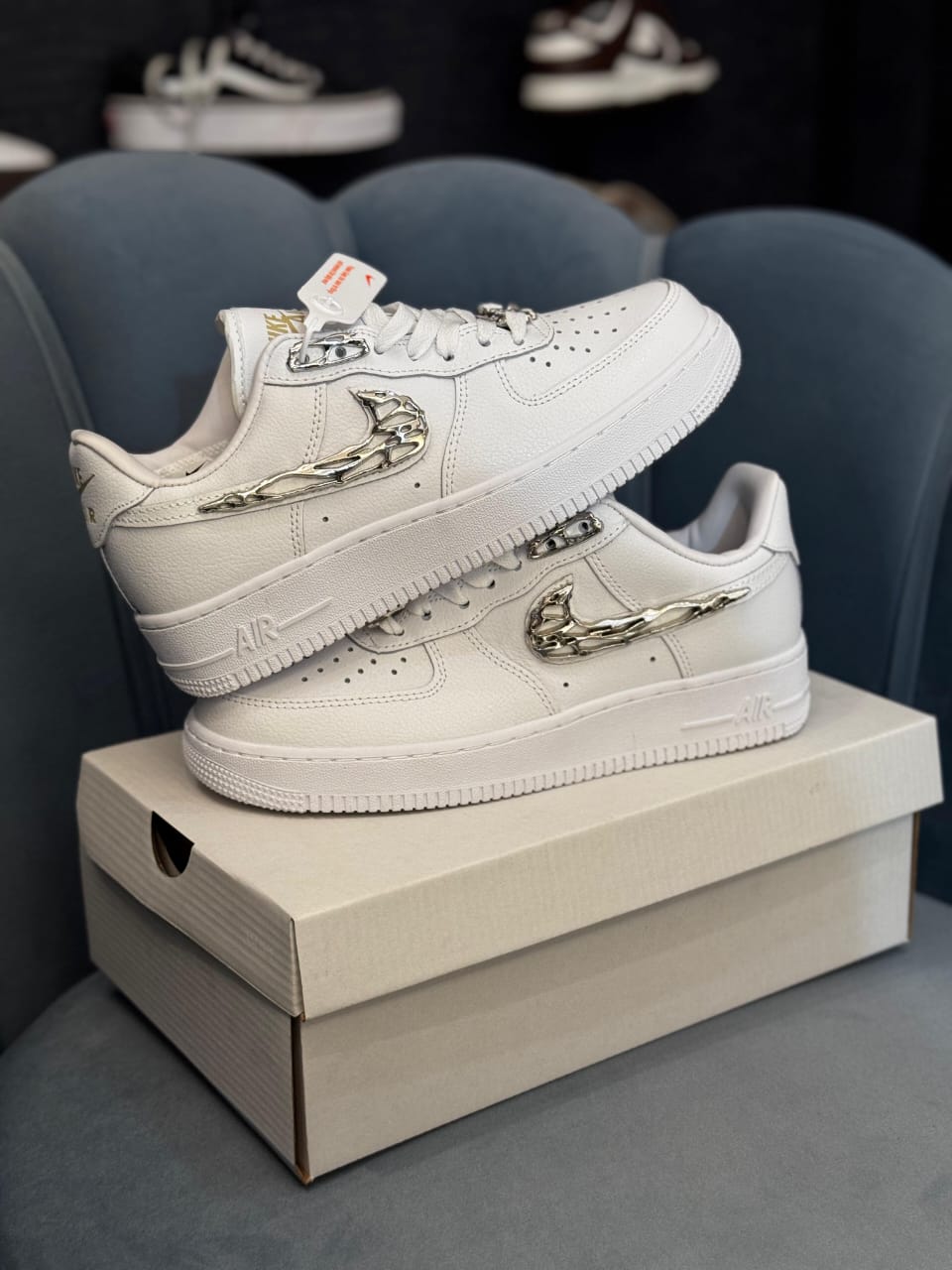 NIKE AIRFORCE 1 MOLTEN METAL