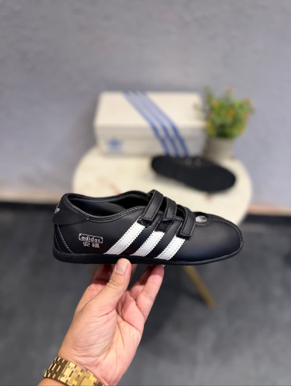 ADIDAS ORIGINAL ANFU MARRY JANE BLACK COLOUR (Copy)