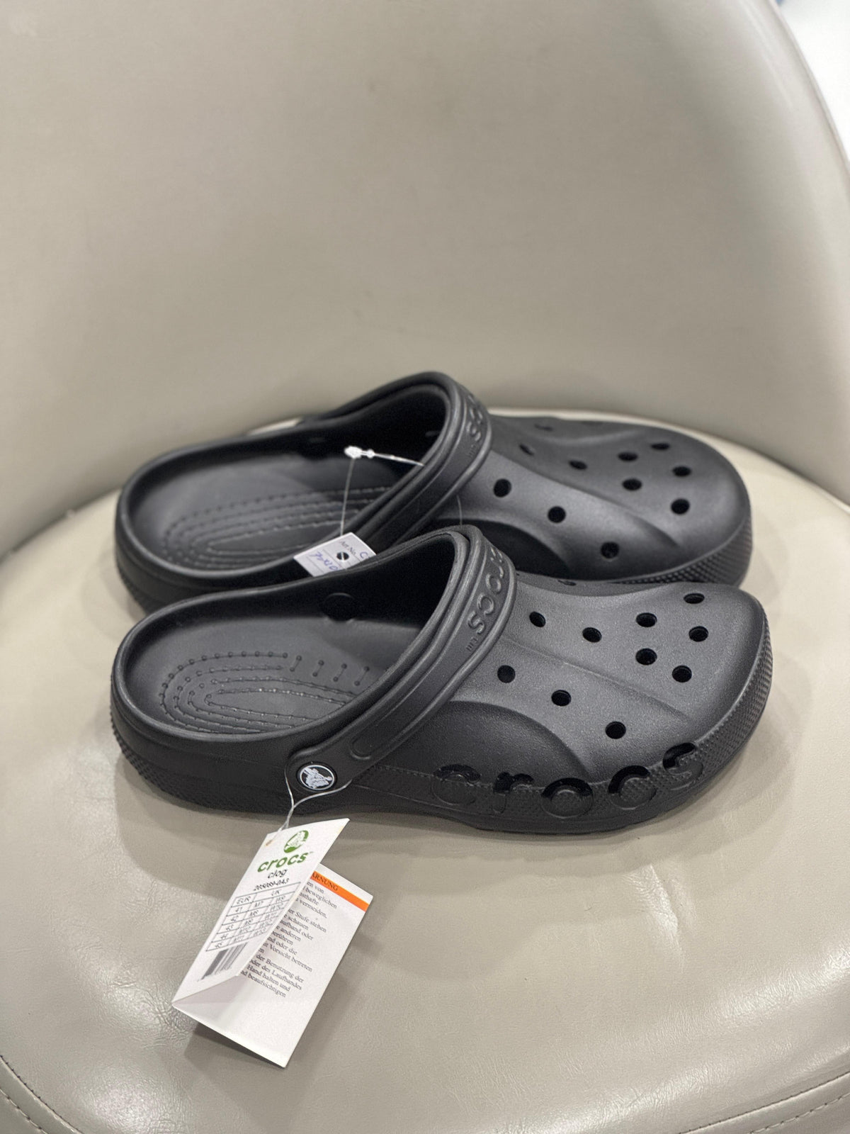 CROCS CLOGS