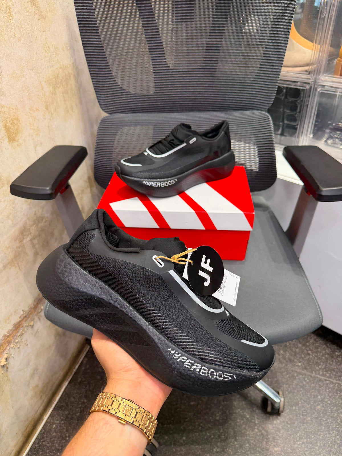 ADIDAS HYPERBOOST EDGE BLACK