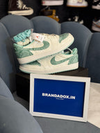 NIKE SB DUNK YEAR OF SNAKE 2025 U.A