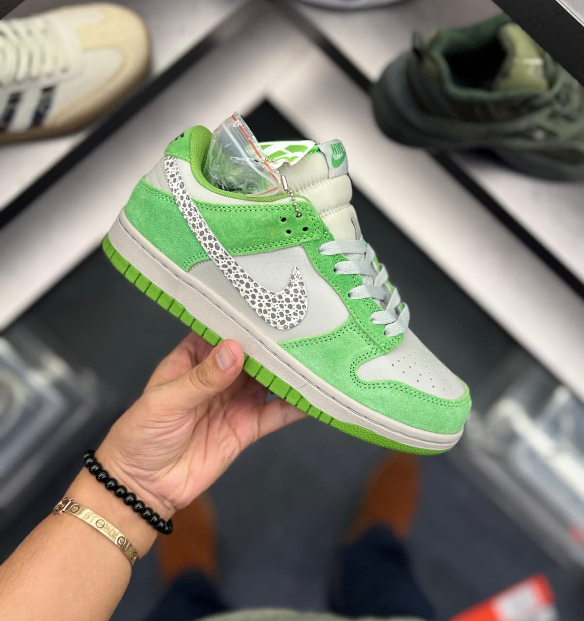 NIKE SB DUNK CHLOROPHYLL