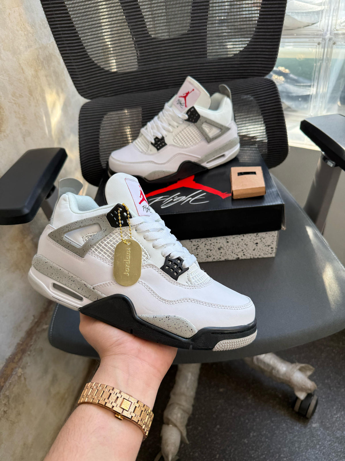 AIR JORDAN RETRO 4 WHITE CEMENT U.A