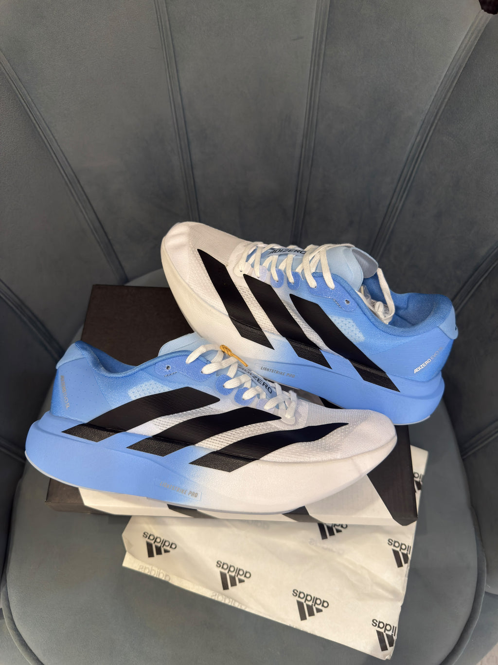 ADIDAS ADIZERO EVO SL
