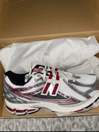 NEW BALANCE 1906R SILVER CLASSIC CRIMSON RED
