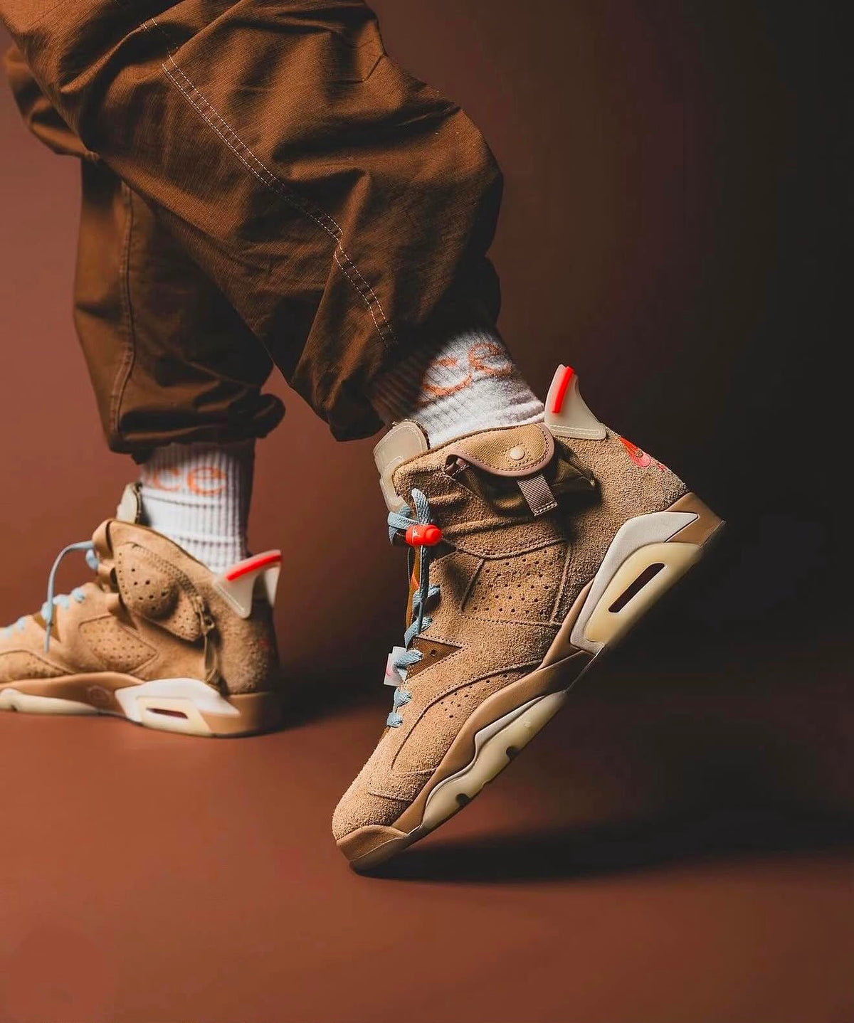 NIKE AIR JORDAN 6 RETRO TRAVIS SCOTT BRITISH KHAKI