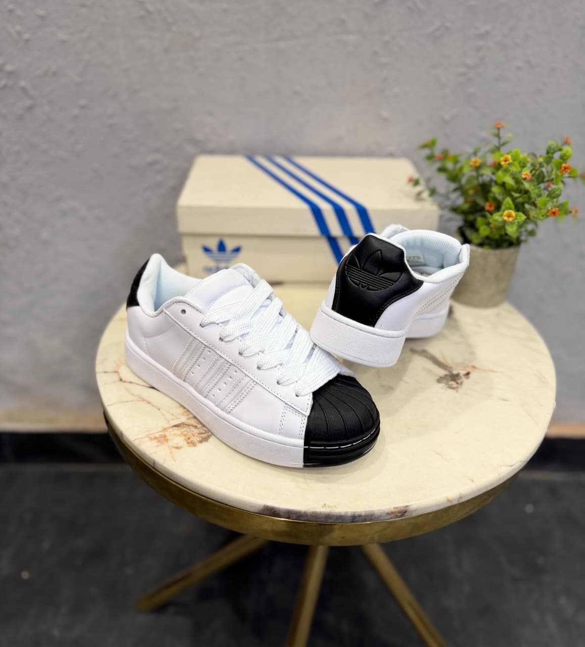 ADIDAS ORIGINALS  SUPERSTAR 2ND GENERATION WHITE BLACK