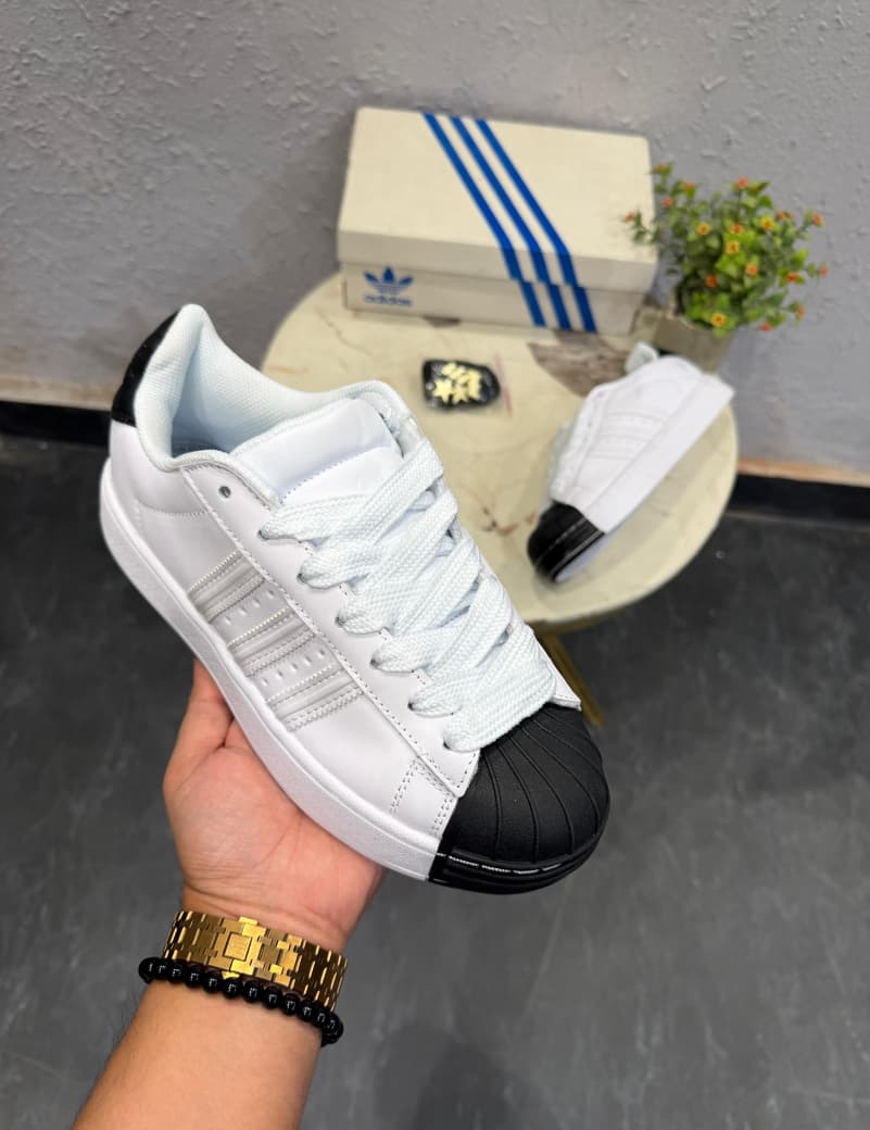 ADIDAS ORIGINALS  SUPERSTAR 2ND GENERATION WHITE BLACK