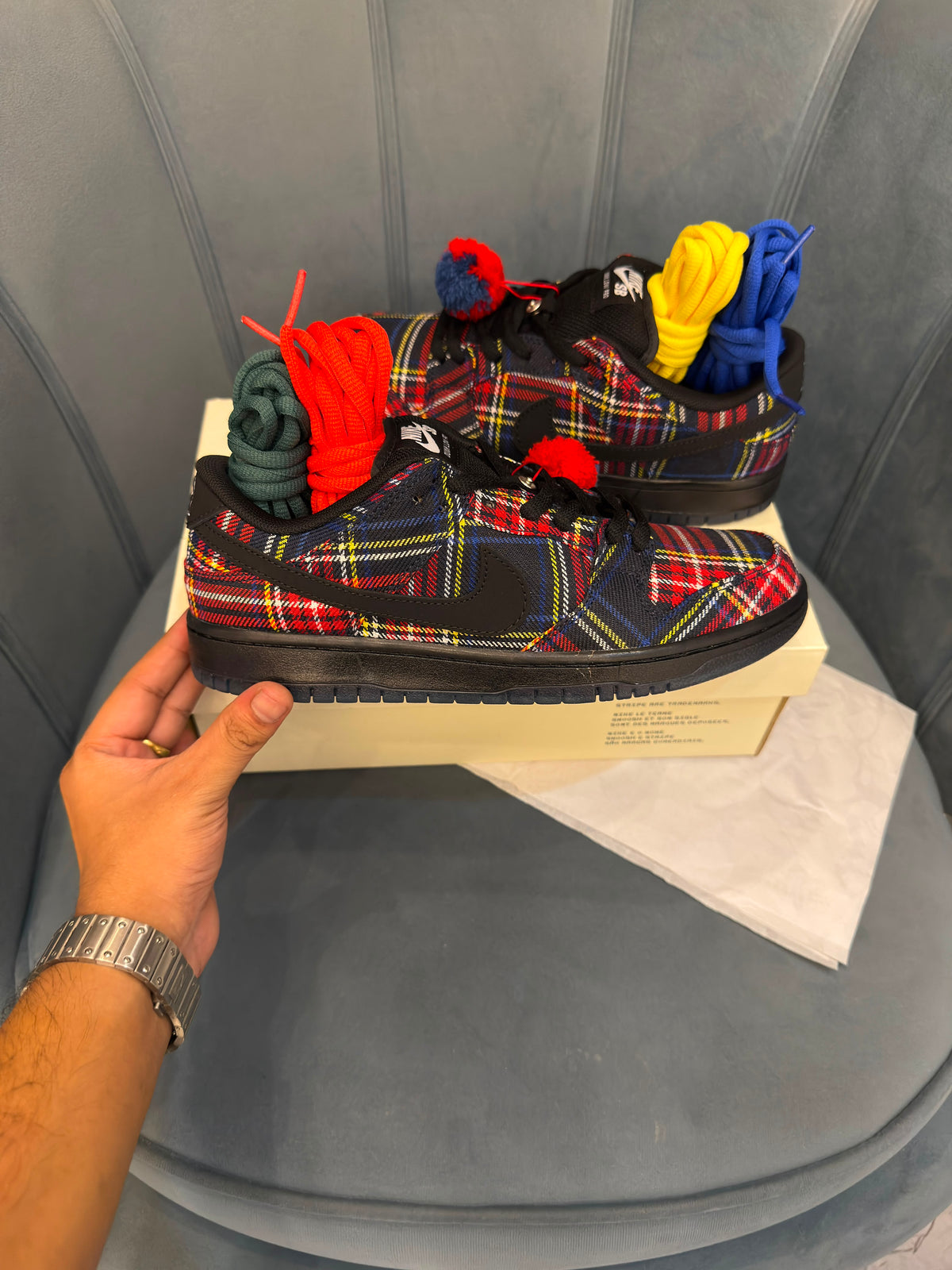 NIKE SB DUNK UNIVERSITY RED AND YELLOW STRIKE