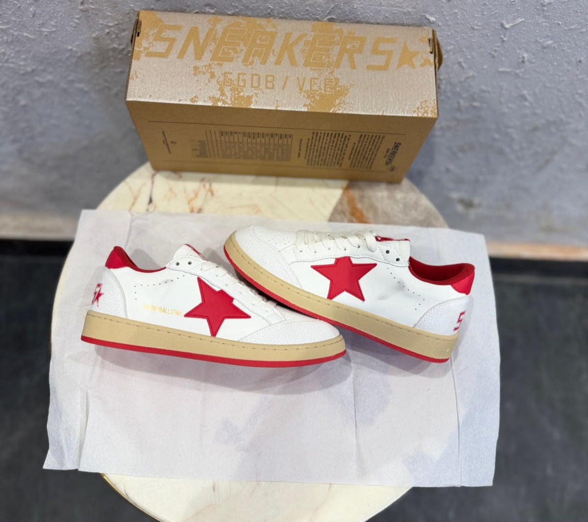 GOLDEN GOOSE BALL STAR WHITE RED SNEAKER