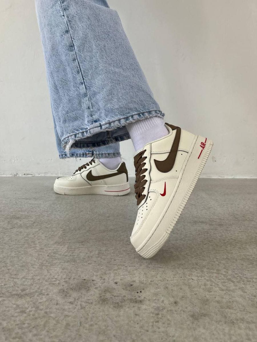 NIKE AIRFORCE ONE BROWN SWOOSH