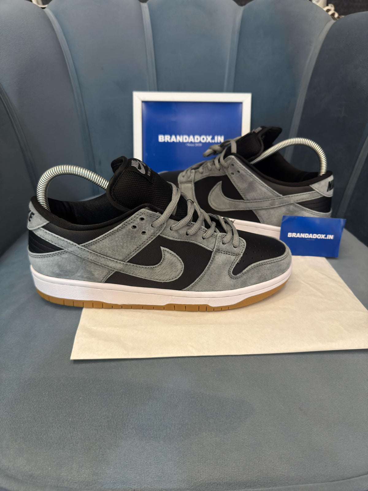 NIKE SB DUNK LOW SMOKE GRAY