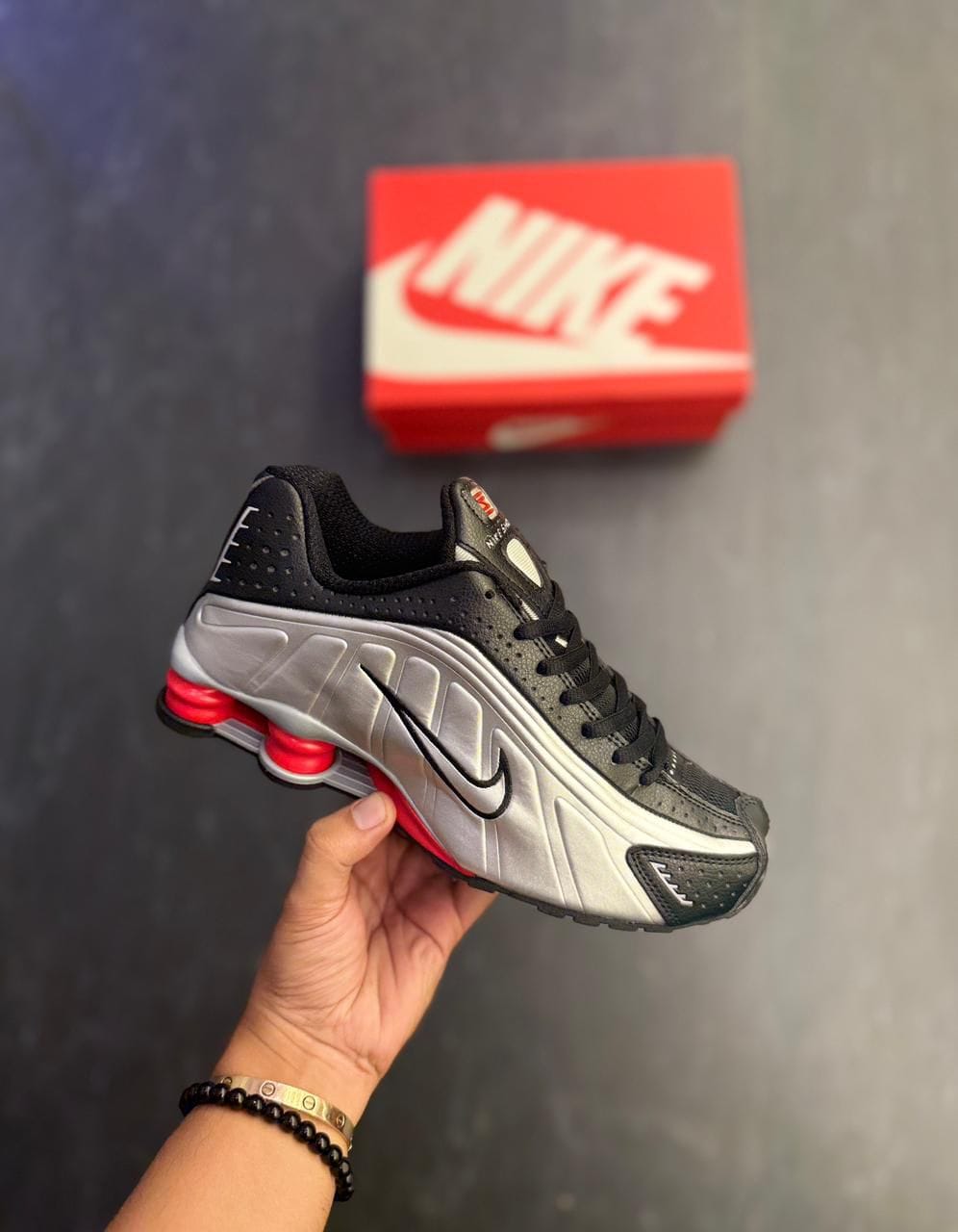 NIKE SHOX SILVER RED