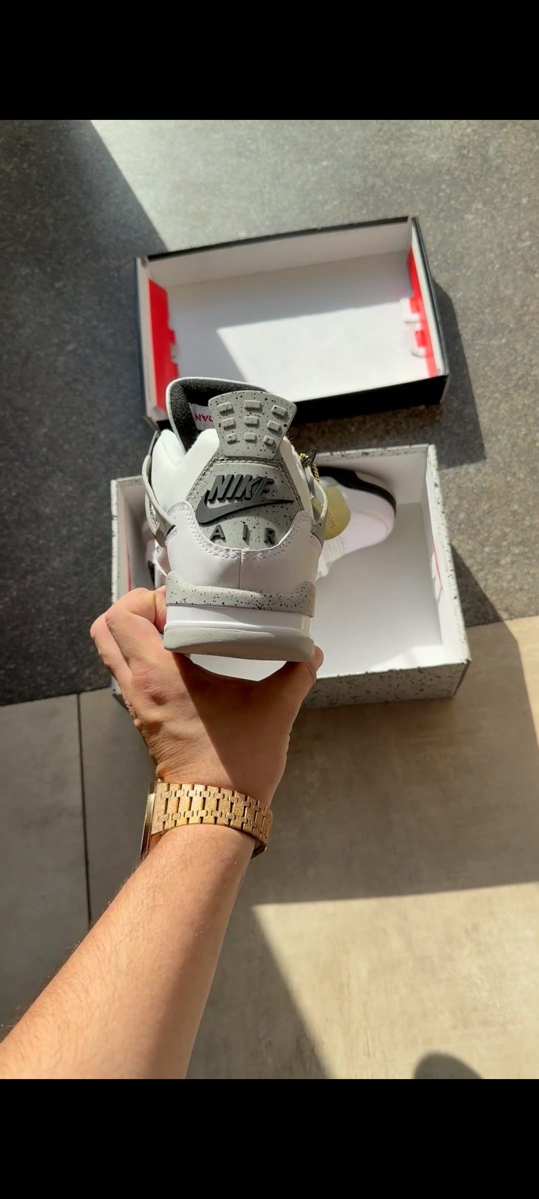 AIR JORDAN RETRO 4 WHITE CEMENT U.A