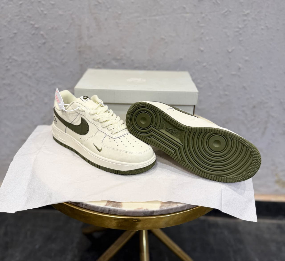 NIKE AIRFORCE ONE KAWS LDT EDTN
