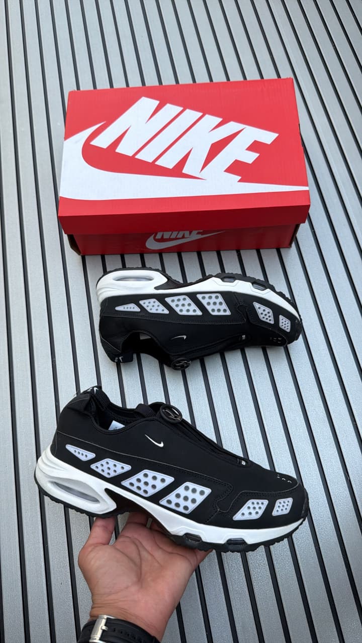 NIKE AIRMAX SNDR