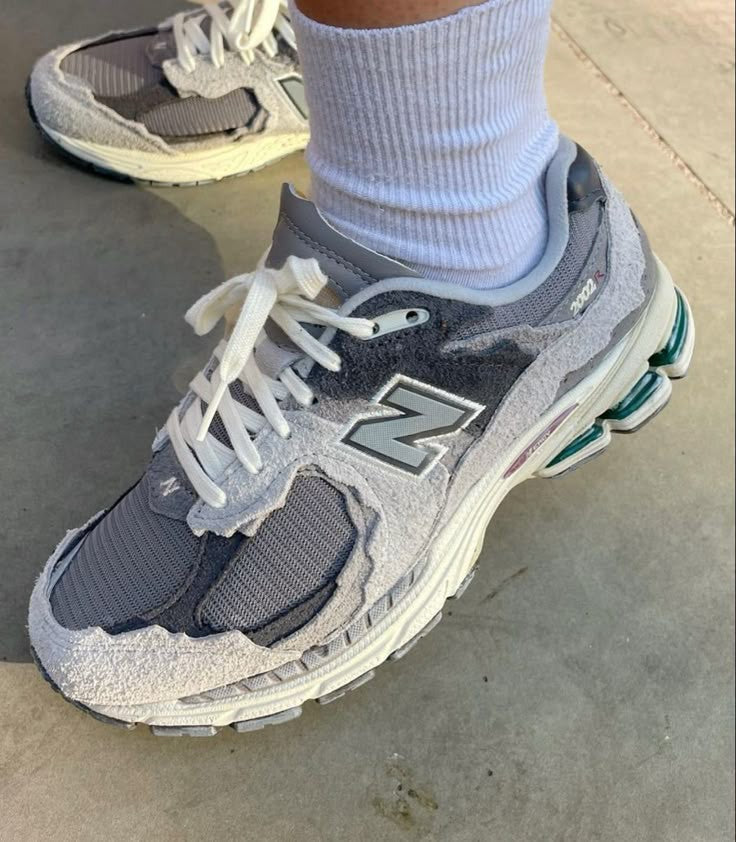 NEW BALANCE 2002R RAIN CLOUD