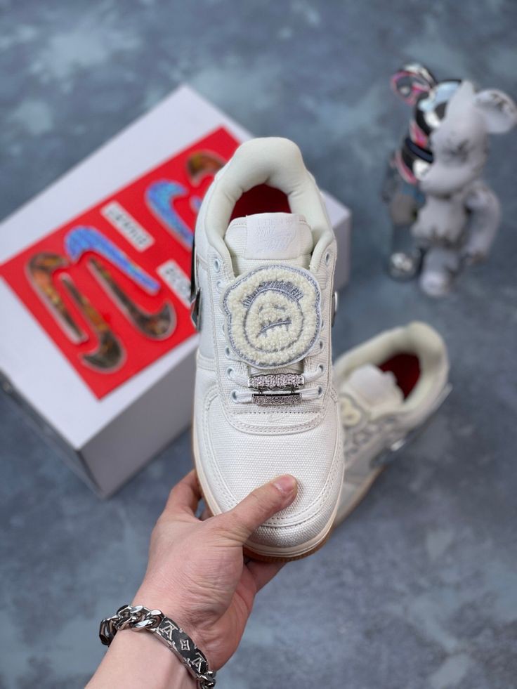 NIKE AIRFORCE 1 LOW X TRAVIS SCOTT SAIL