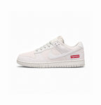 NIKE SB  DUNK SUPREME BEIGE