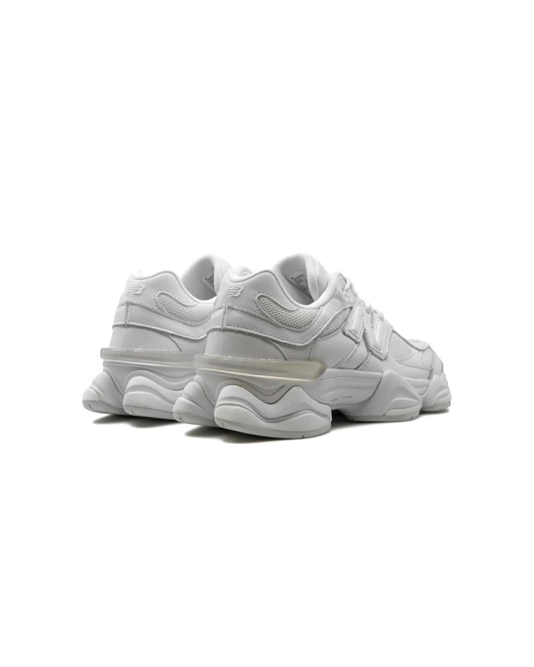 NEW BALANCE 9060 TRIPPLE WHITE
