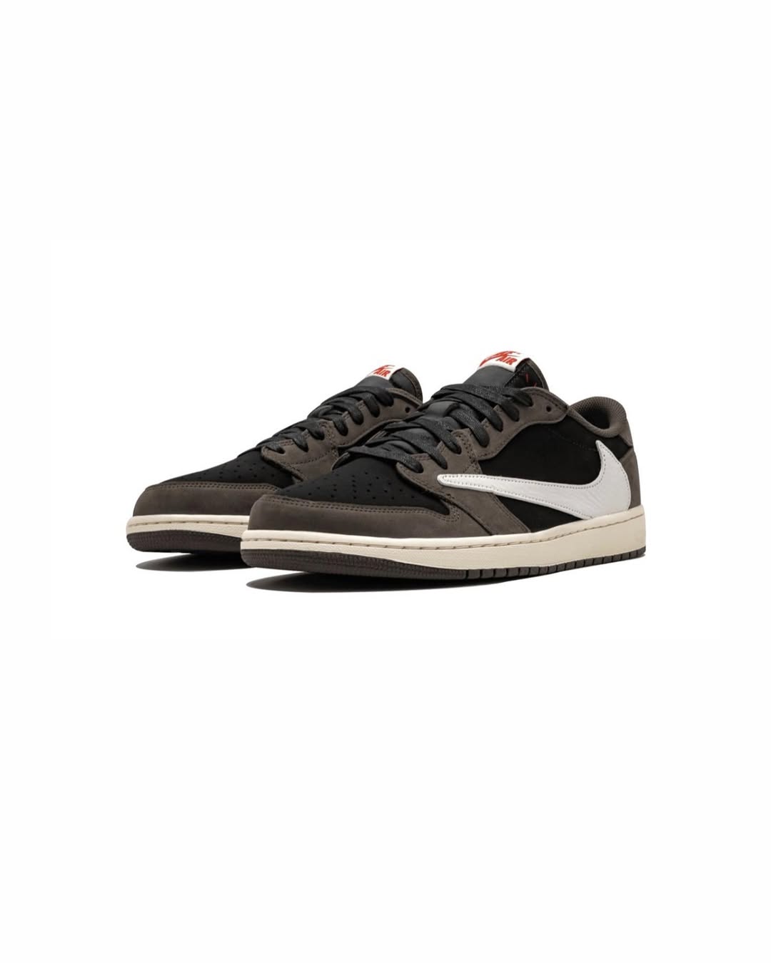 TRAVIS SCOTT x AIR JORDAN 1 LOW MOCHA