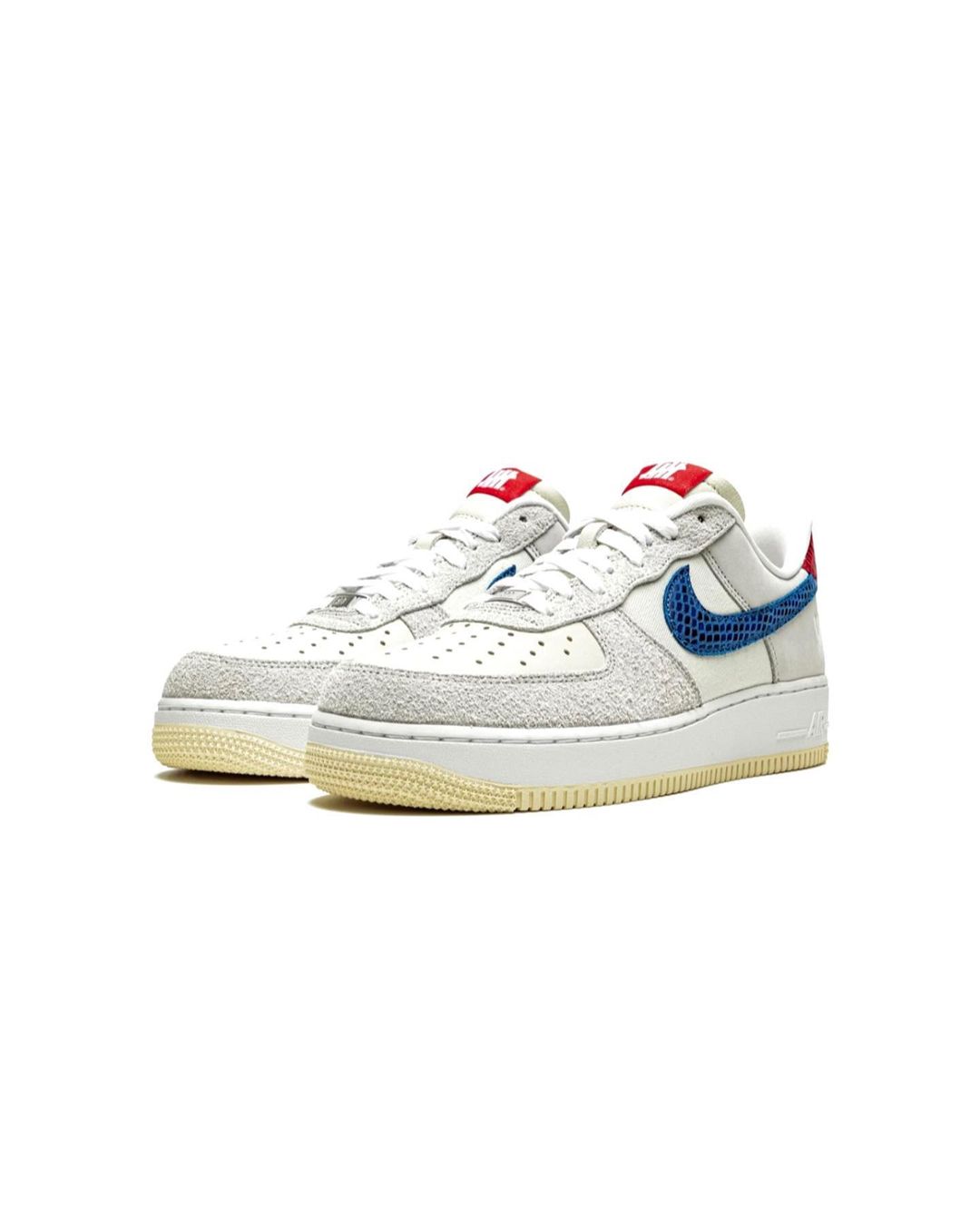 NIKE AIRFORCE 1 X UNDEFEATED ON IT